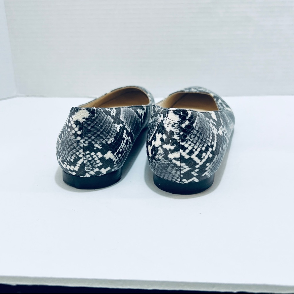 Nine West Monochrome‎ Snake Print Flats - Picture 3 of 10
